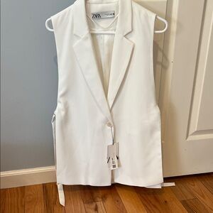 Zara Ivory Sleeveless Vest